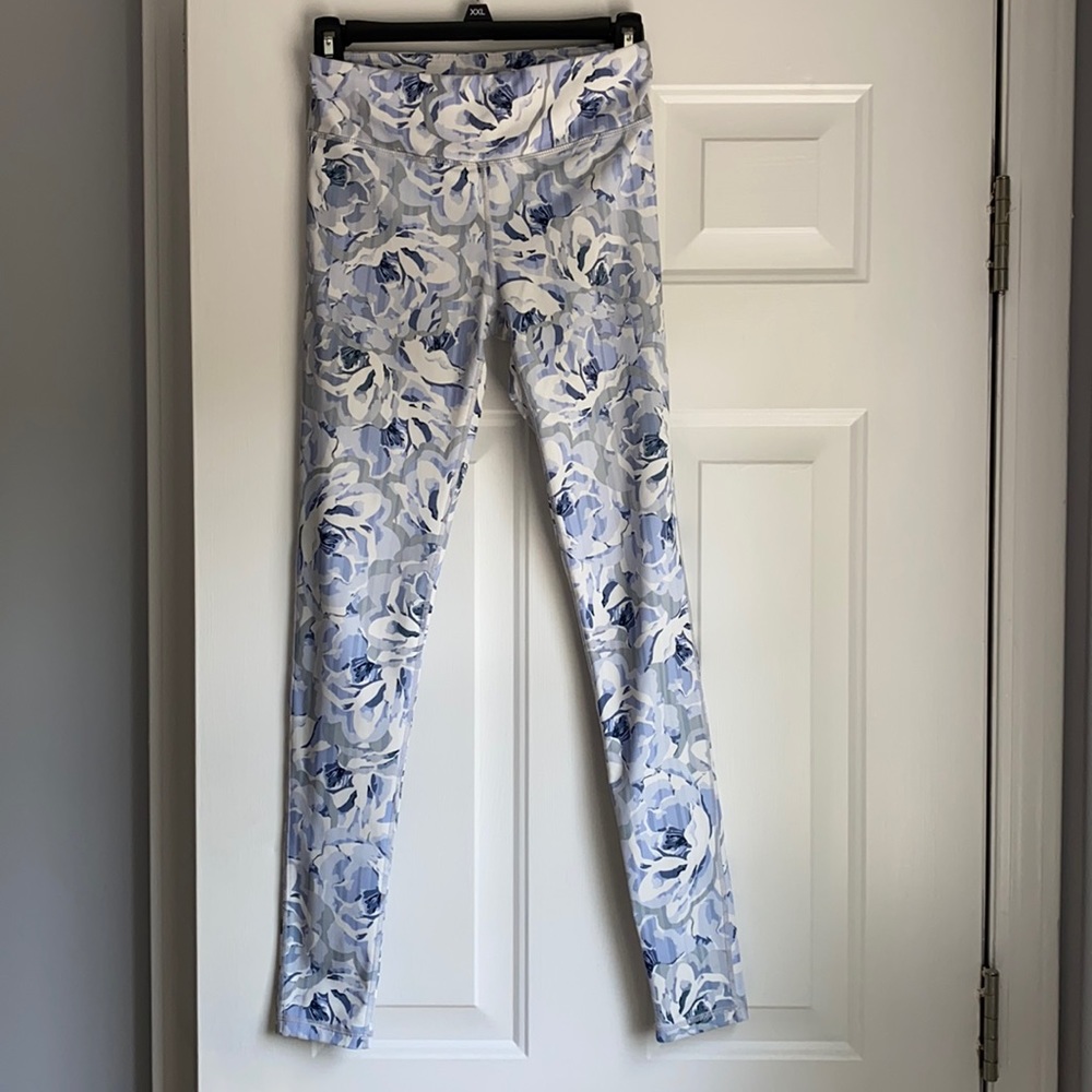 Patterned leggings